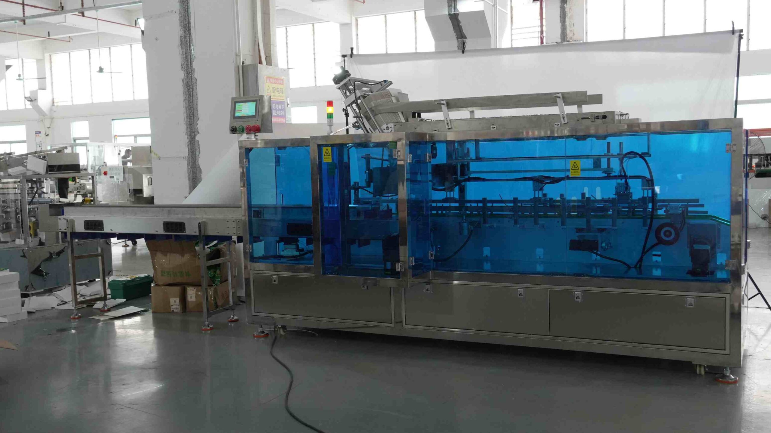 UBL high-speed cartoning machine – automated packaging equipment for efficiently loading products into cartons in industrial production lines