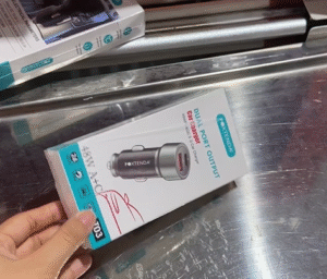 Foxtenda dual port car charger packaged in BOPP film, clear transparent BOPP packaging for 3C electronic accessories, ideal for retail display with high clarity and moisture protection.