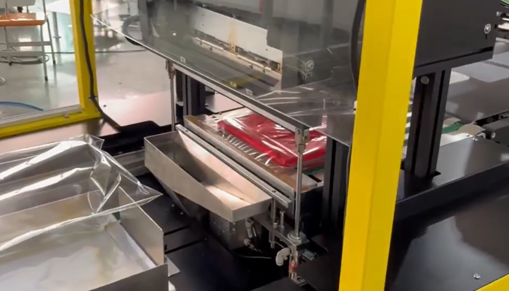 Custom Clothes Folding Machine: UBL integrated heat sealing system for tailored automatic garment packaging